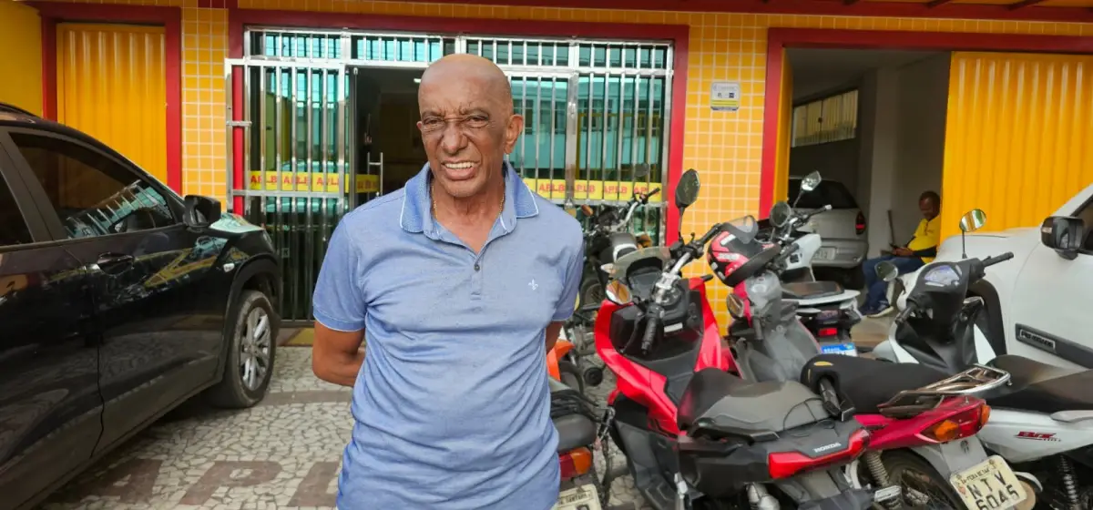 Professores mantêm estado de greve após assembleia e cobram cumprimento do piso em Feira de Santana