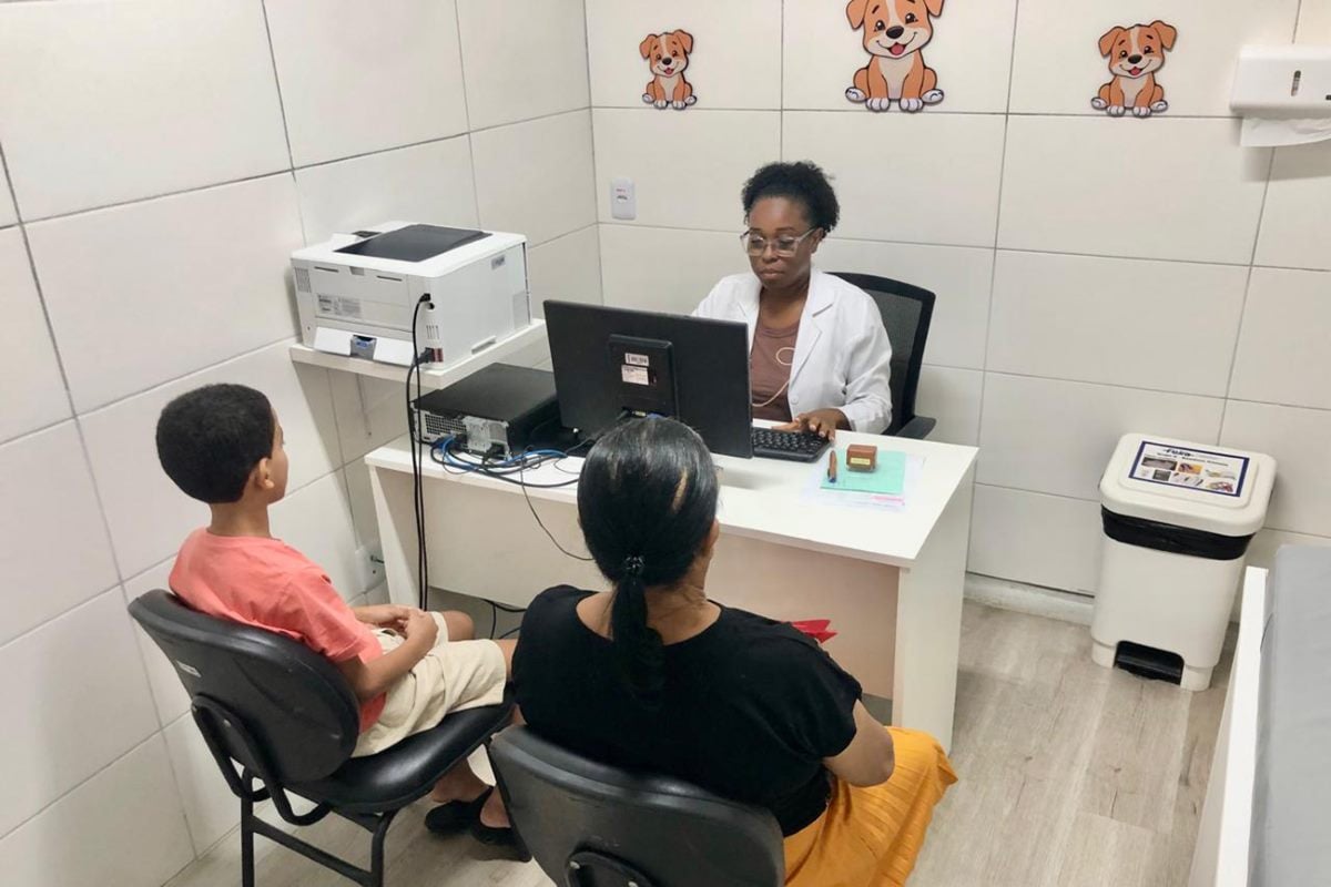 Crianças e adolescentes em atendimento psicológico