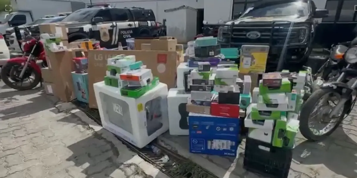 Motorista é preso por desviar cargas de e-commerce; prejuízo chega a R$ 50 mil em Feira de Santana