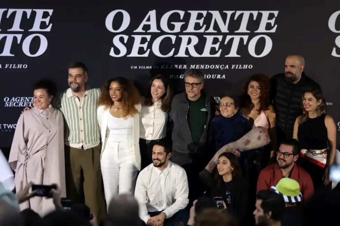 Elenco do filme O Agente Secreto, que já ultrapassou 2,4 milhões de espectadores