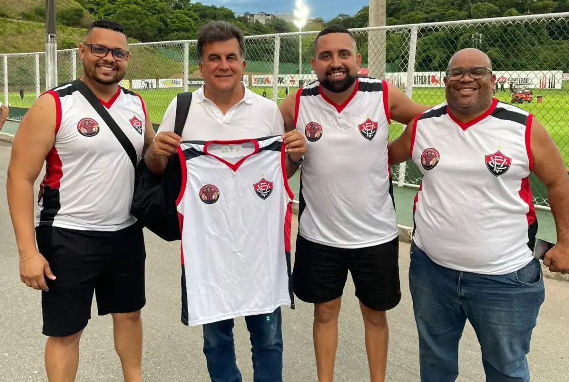 Embaixada do Vitória em Feira