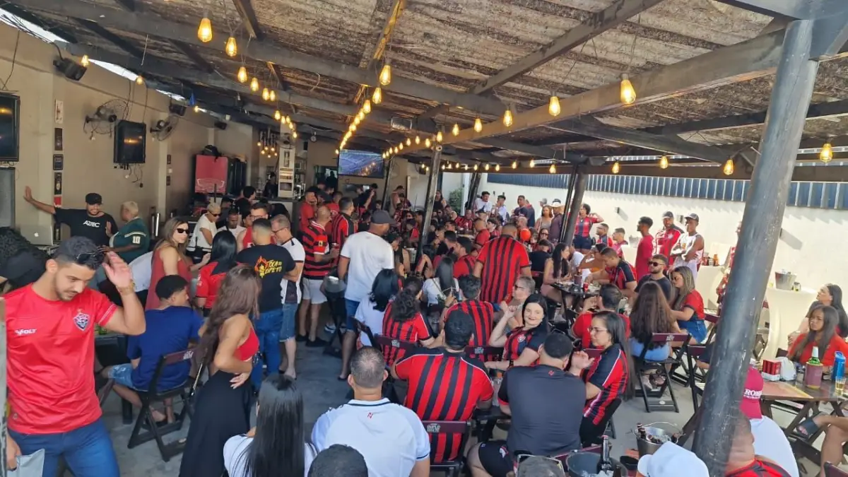 Embaixada do Vitória em Feira