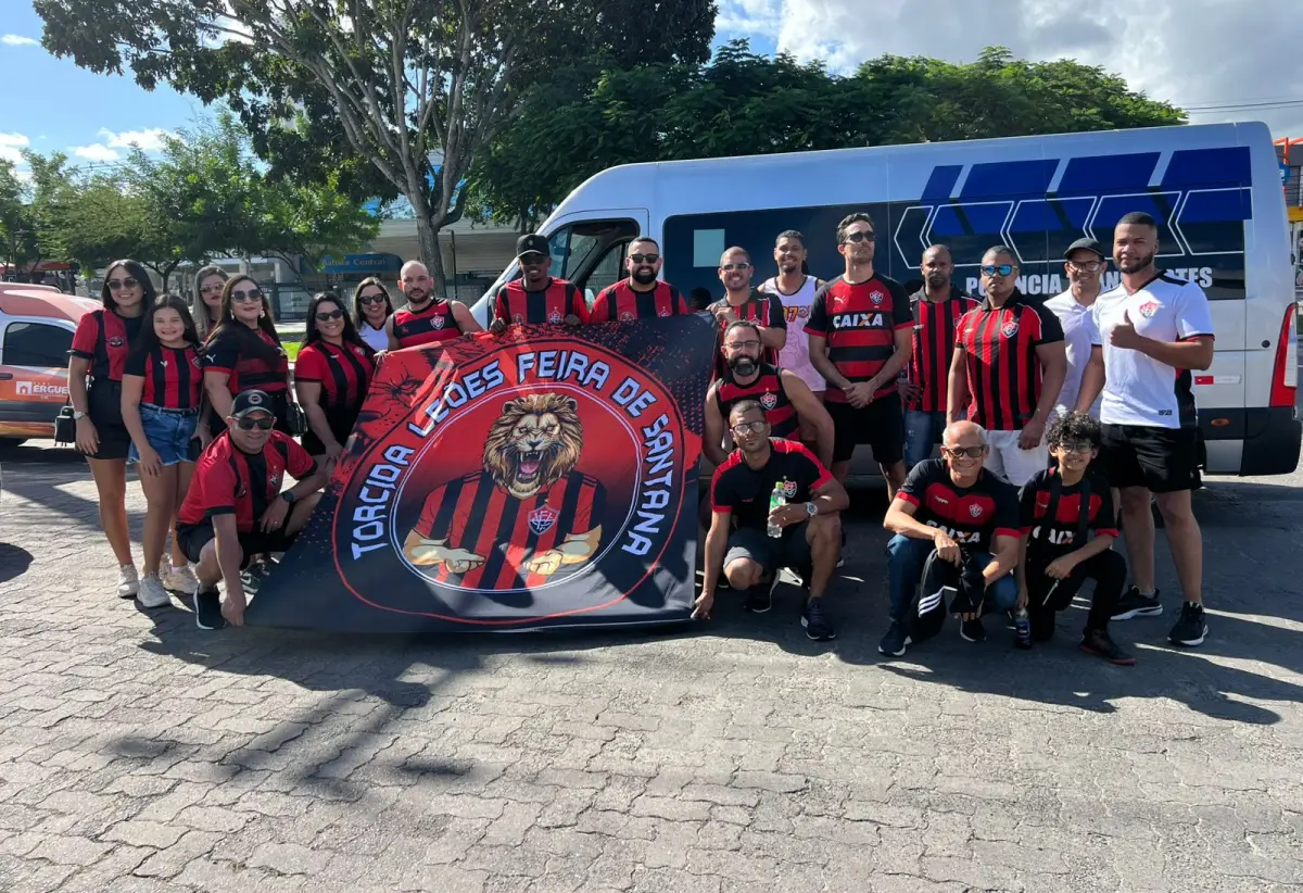 Embaixada do Vitória em Feira