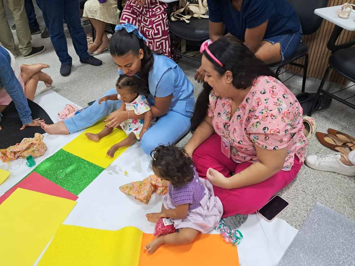 Evento Síndrome do Amor orienta famílias sobre práticas e estimulos a crianças com Síndrome de Down