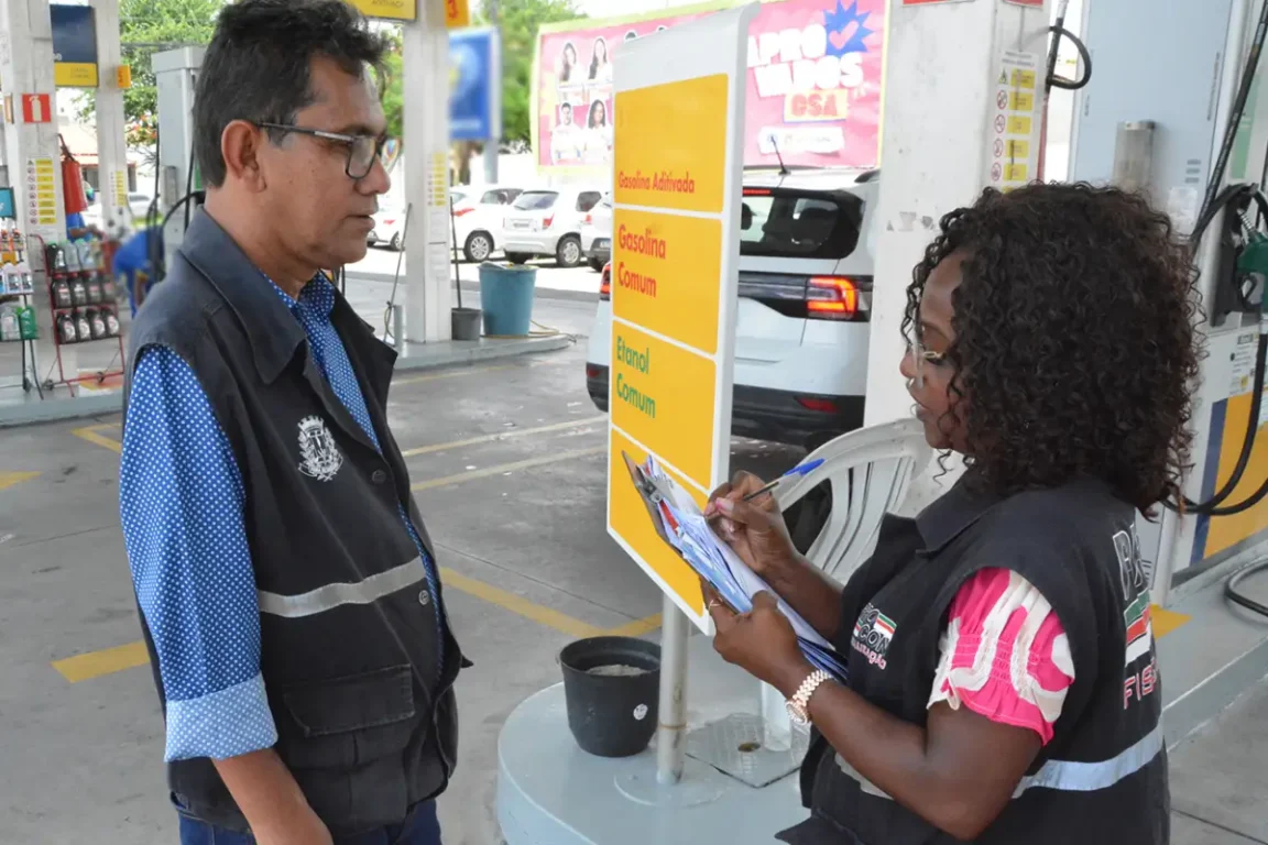 Após aumento do combustível, Procon intensifica fiscalização e monitora margem de lucro em postos de Feira