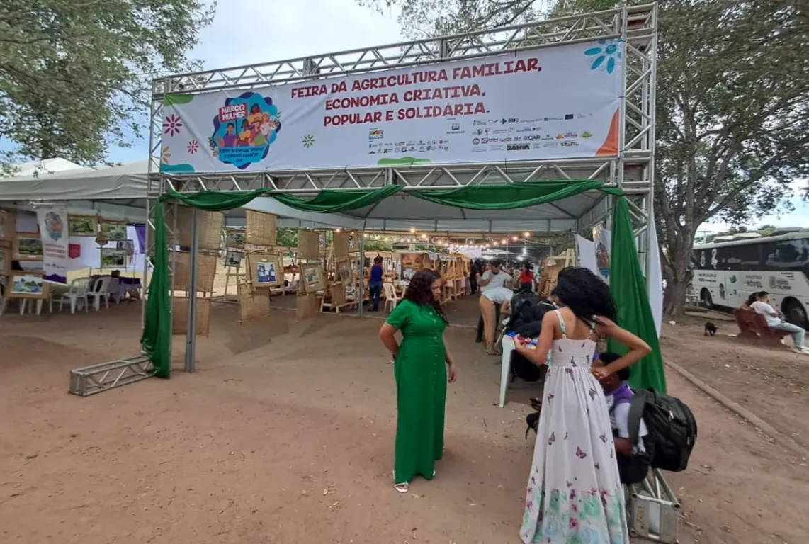 Março Mulher do MOC reúne produtoras, saberes ancestrais e luta pelos direitos das mulheres na Uefs