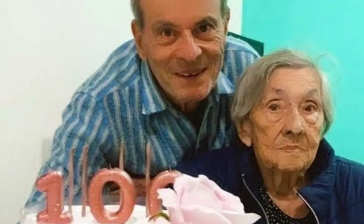 Ney Matogrosso e a mãe Beita de Souza Foto Reprodução Redes Sociais