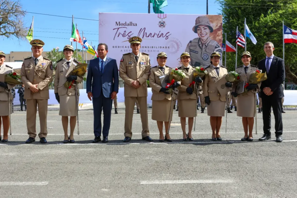 Em Salvador, PMBA homenageia 195 mulheres com a Medalha Três Marias