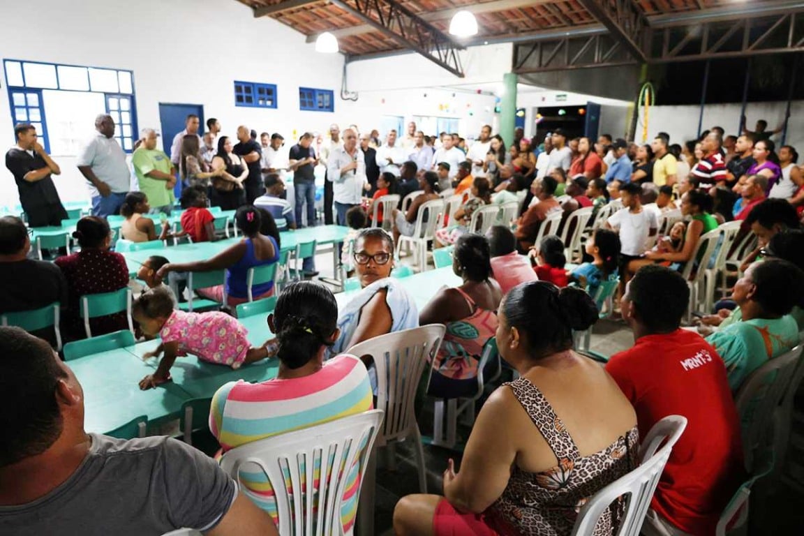 Regularização fundiária promovida pela Prefeitura de Feira contempla 900 moradias do conjunto José Ronaldo