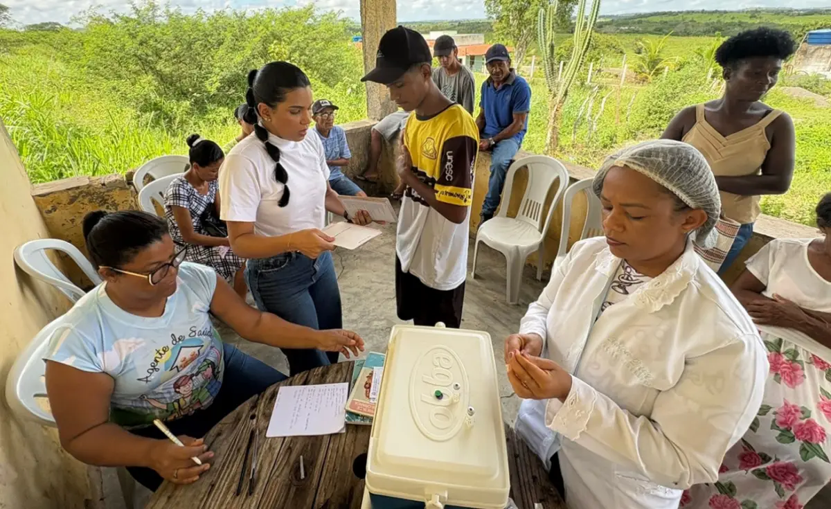 Vacinação itinerante chega a povoados do distrito de Ipuaçu