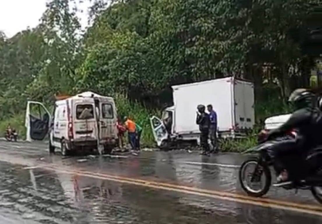 acidente com ambulância