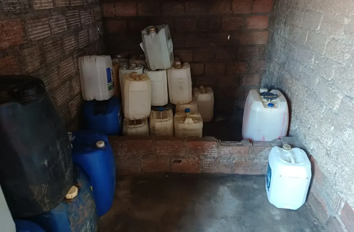 Suspeito de armazenar de combustível ilegalmente é preso em Ipirá