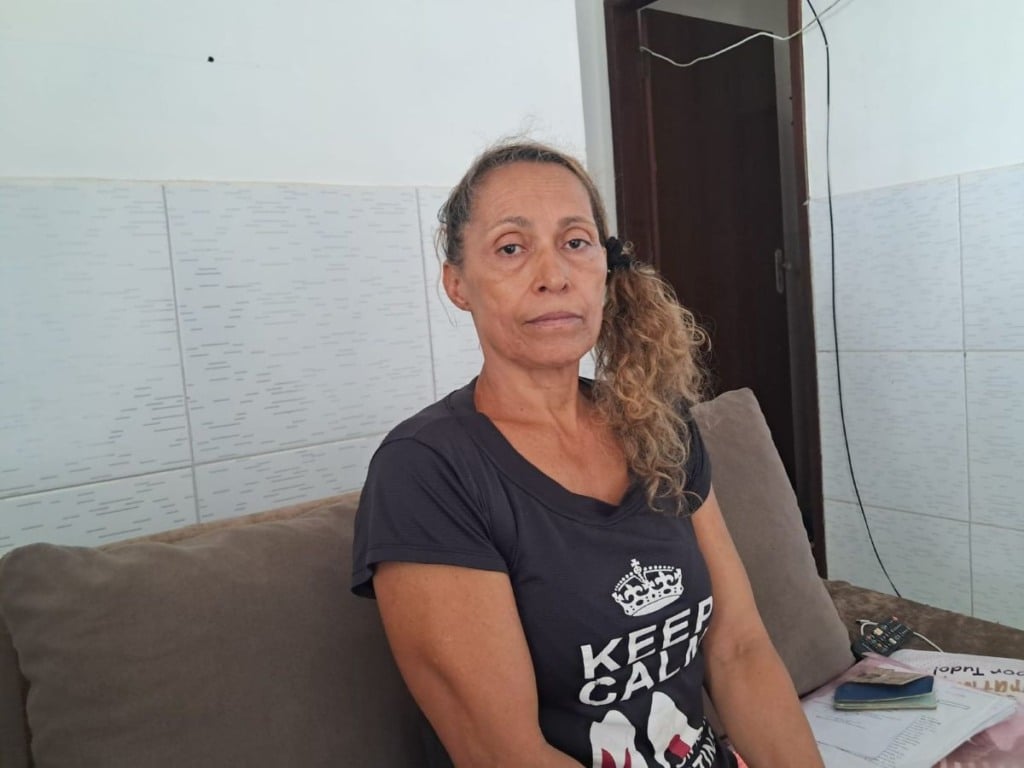 Mãe relata dificuldades para realizar perícia do filho com deficiência e faz apelo por atendimento em Feira de Santana
