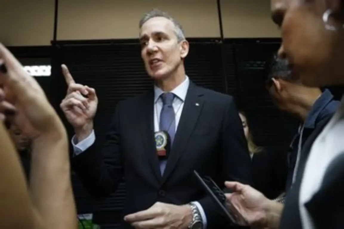 Delegado Angelo Lages, da 12ª DP, fala sobre as investigações do caso de estupro coletivo de uma adolescente ocorrido em Copacabana