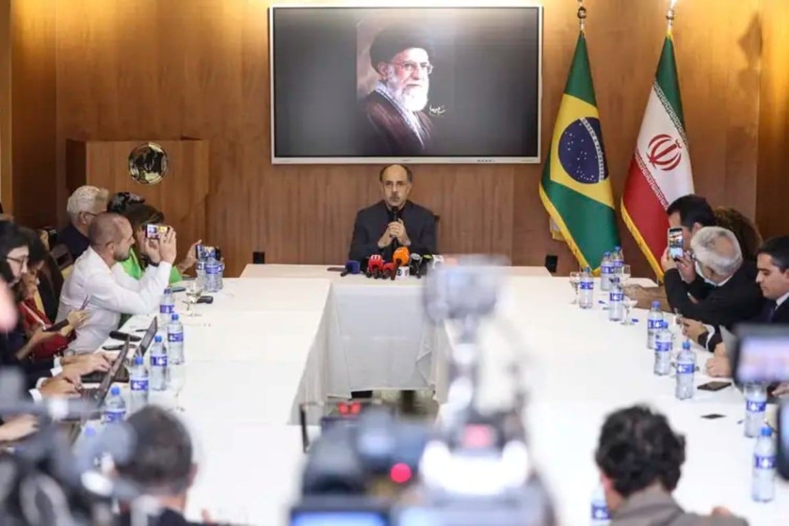 Embaixador do Irã afirma que EUA dificultam acordo e diz que Trump se vê como “rei do mundo”