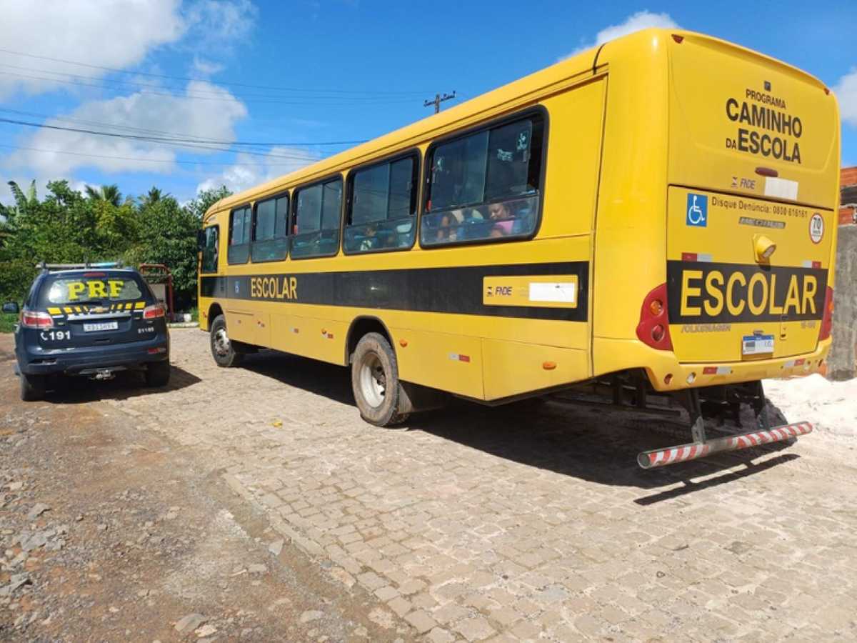 Ônibus apreendido