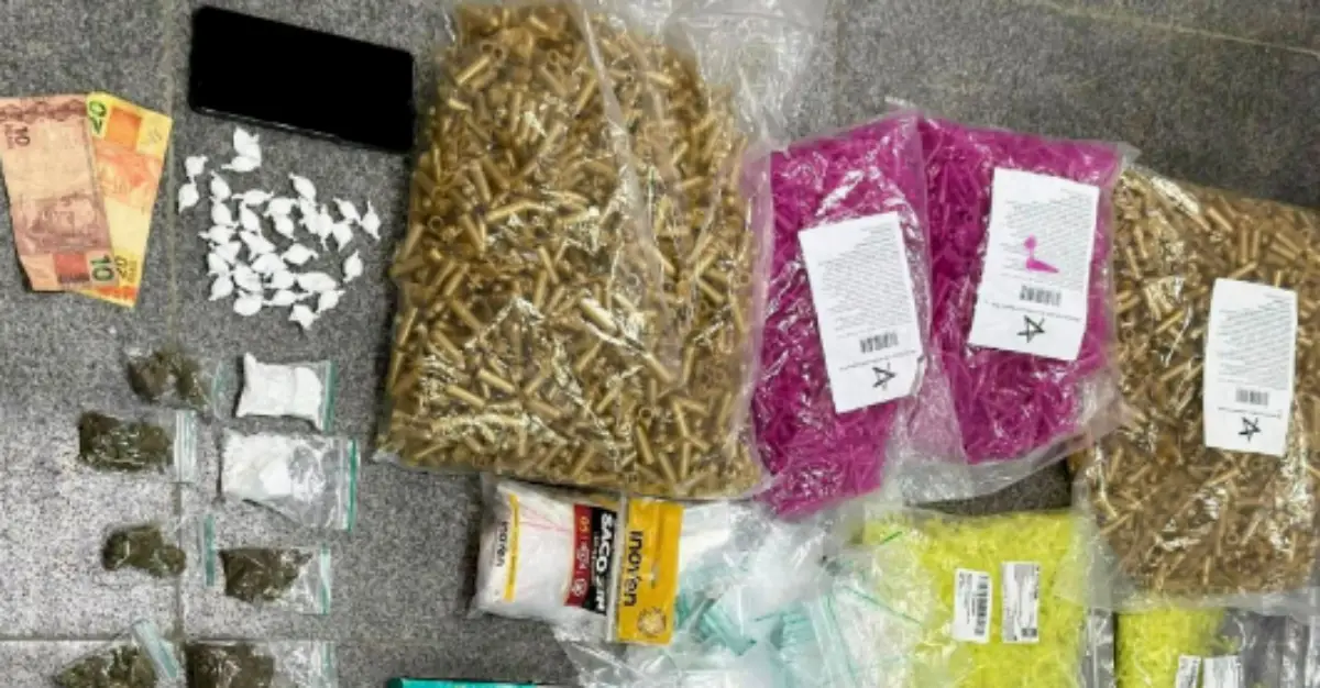 Operação Força Total: PM apreende drogas e conduz dois suspeitos por tráfico no bairro Mangabeira