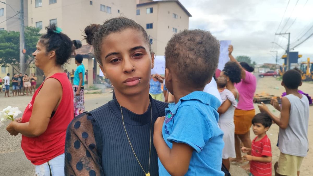 Carolina Ramos manifestação no Solar da Princesa/ Morte da mãe e filho