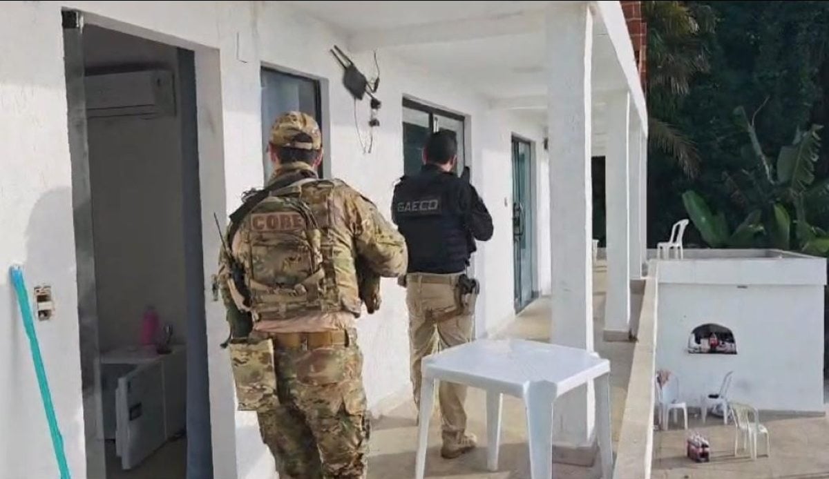 Duas pessoas são presas durante operação deflagrada no Rio de Janeiro contra lideranças criminosas da Bahia