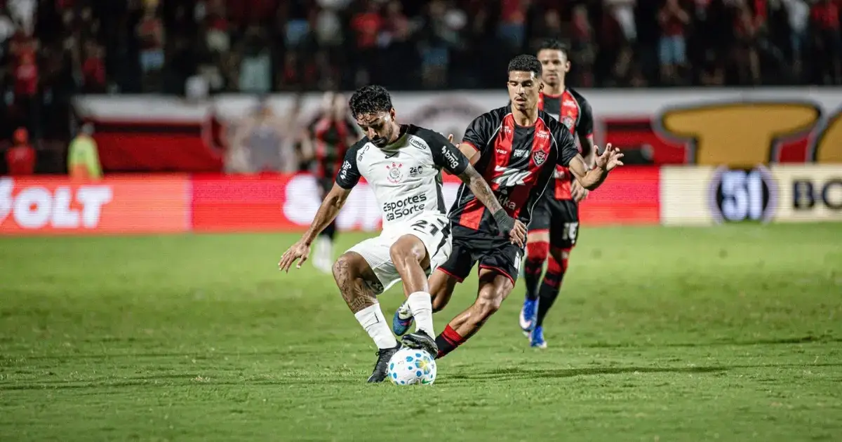 Vitória e Corinthians ficam no empate pela 12ª rodada do Brasileirão