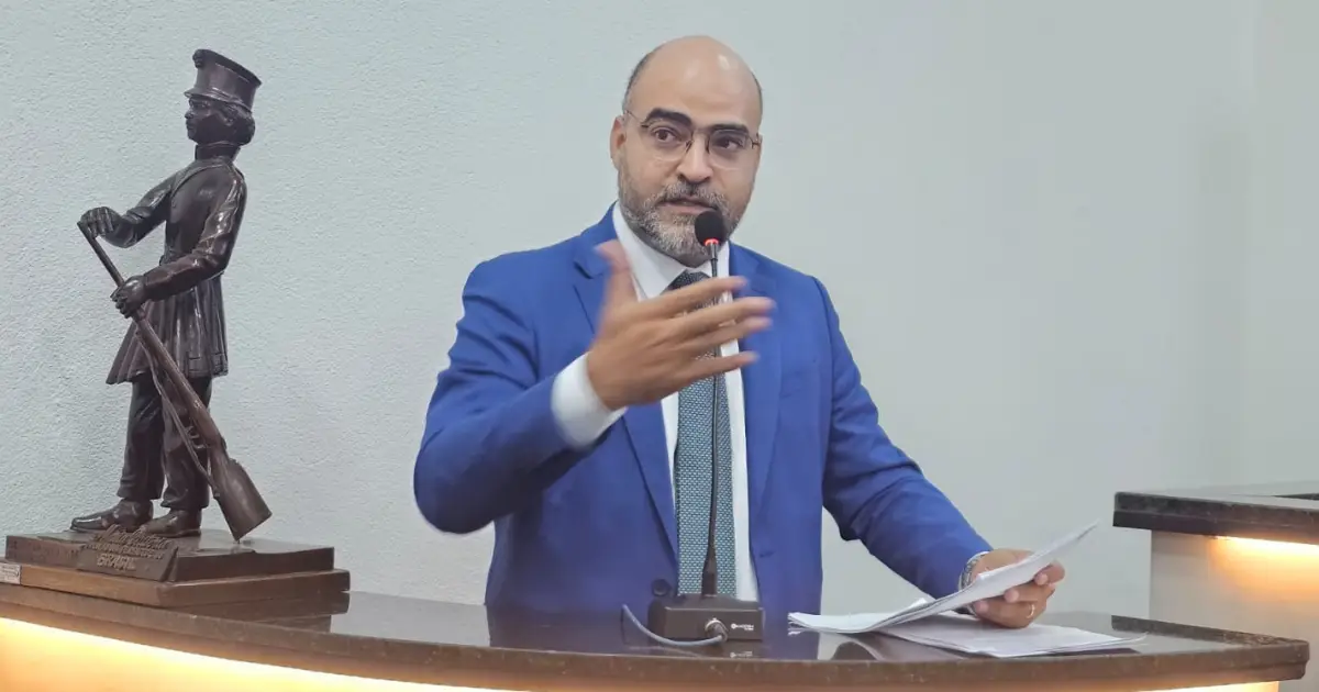 Após polêmica, projeto de defesa animal é adiado na Câmara e vereador cobra urgência: “Os protetores estão adoecendo”