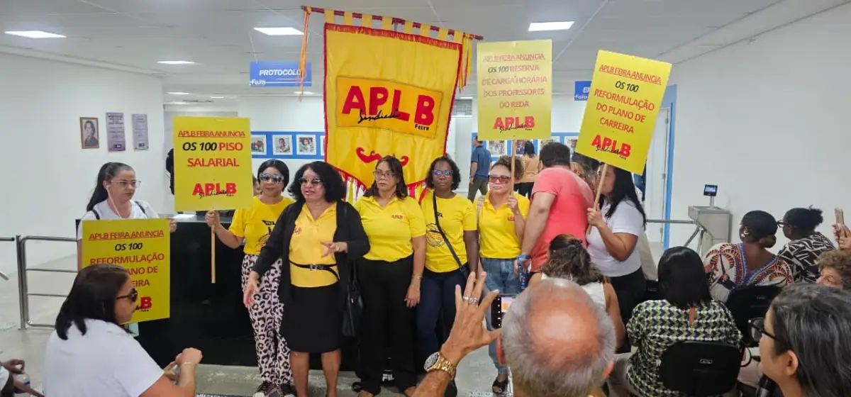 Professores paralisam atividades - APLB
