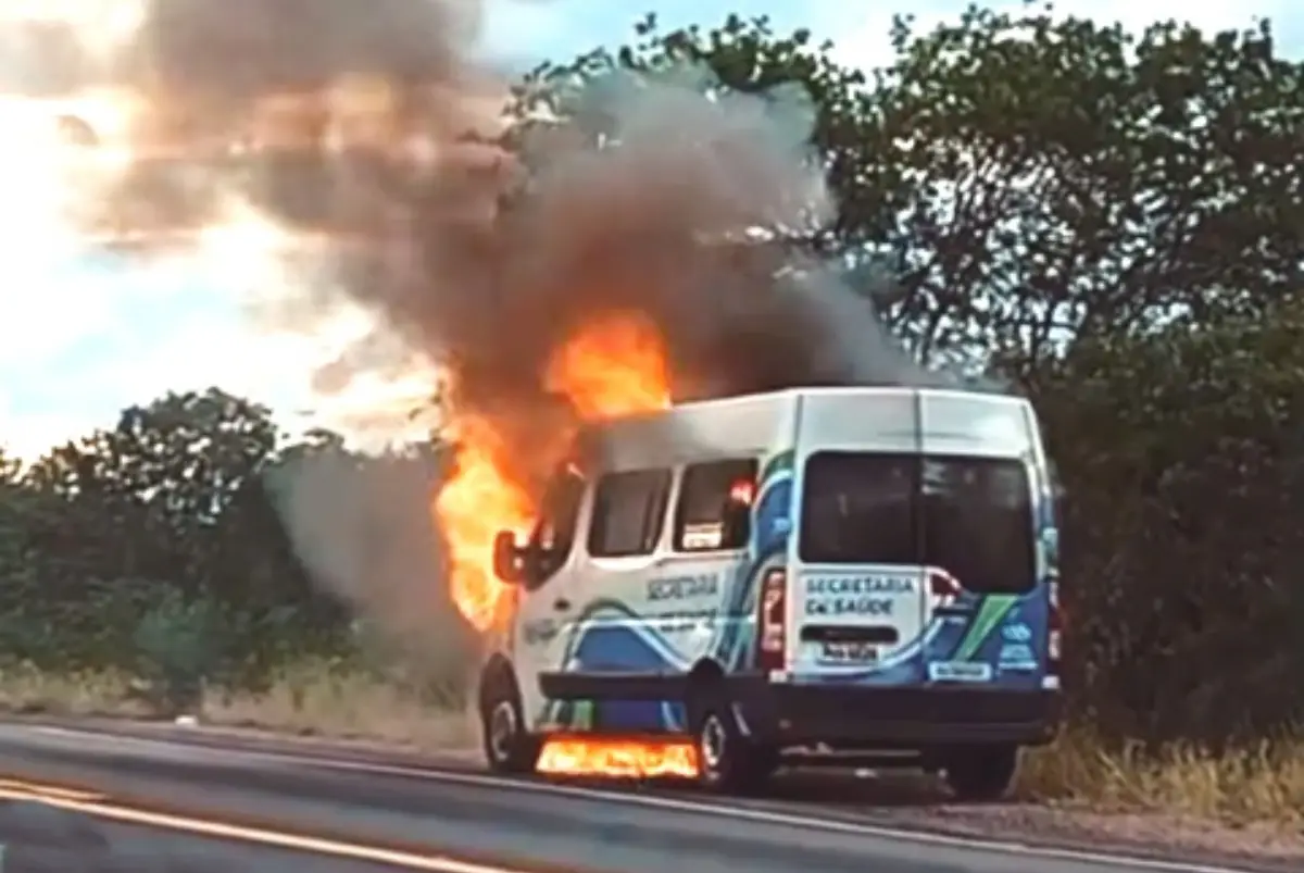 Van pega fogo de Capim grosso