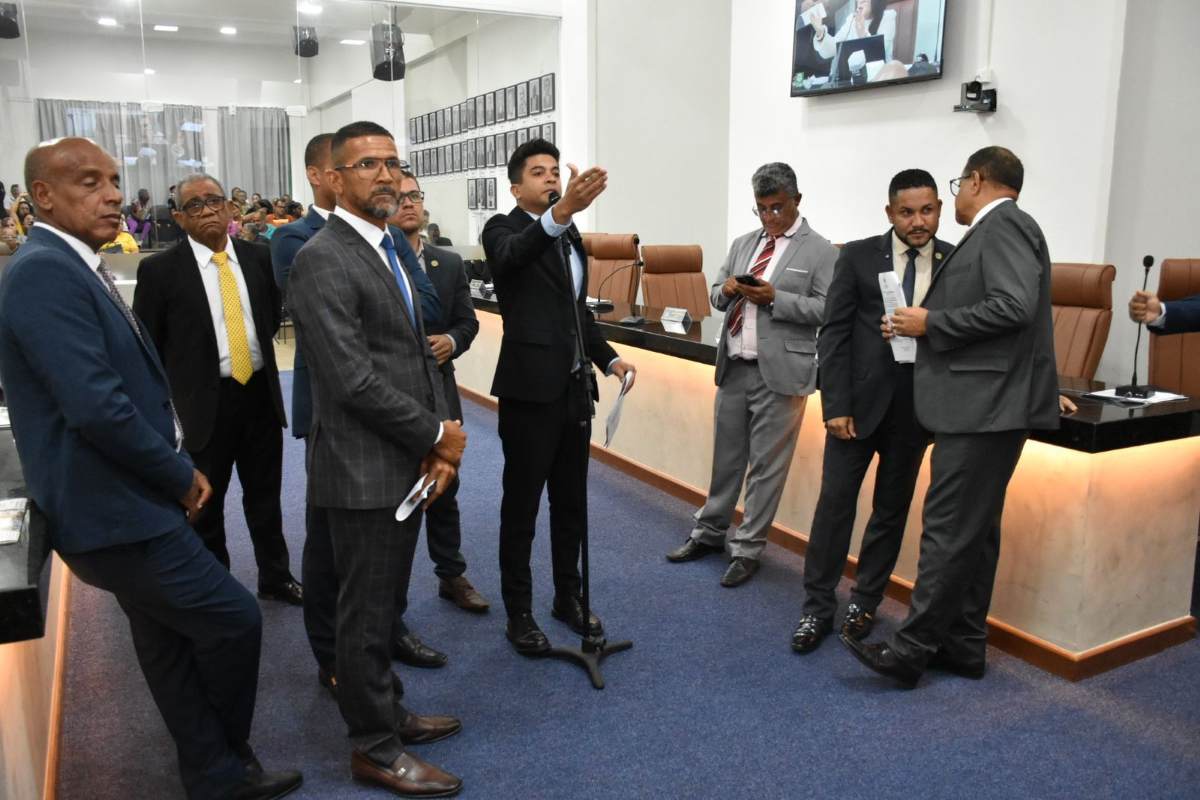 Vereadores criticam ausência da diretora do HGCA na audiência pública sobre regulação