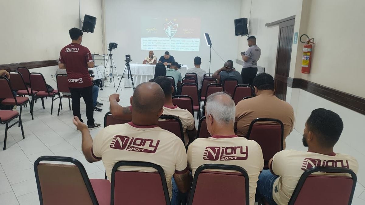 coletiva de imprensa 