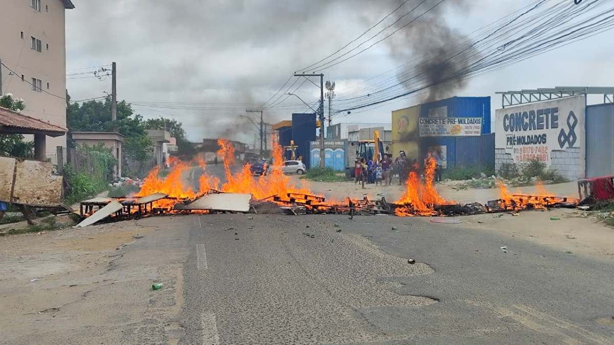 manifestação no Solar da Princesa