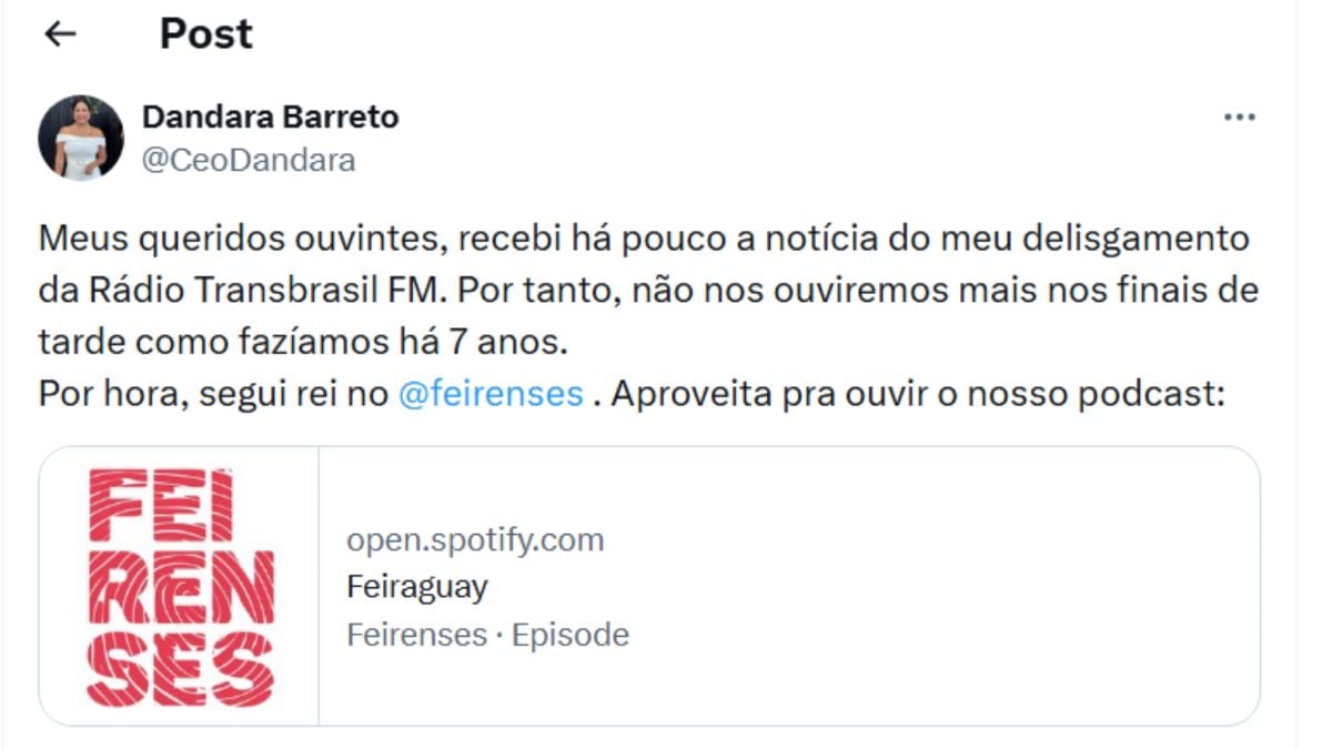 Post da jornalista Dandara Barreto comunicando saída da rádio
