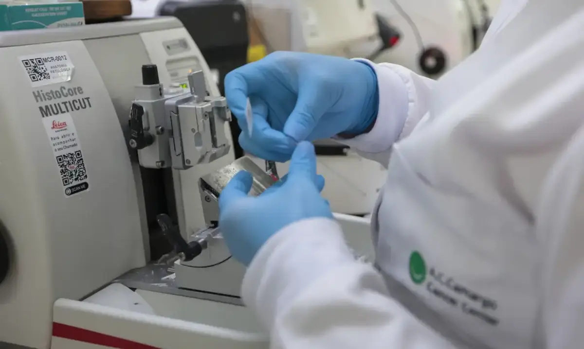 Governo Lula sanciona lei que amplia acesso a tratamentos e vacinas contra o câncer no SUS