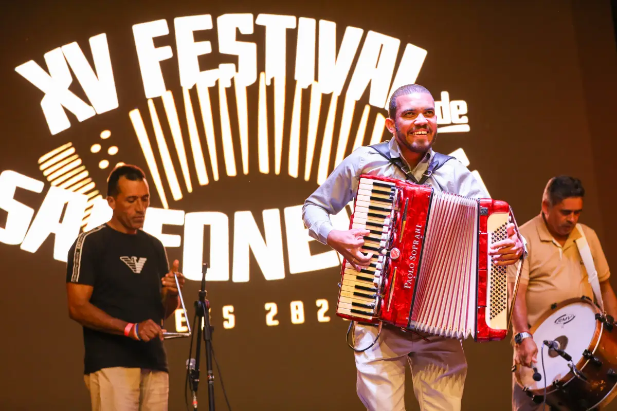Festival de Sanfoneiros marca cinquentenário da Uefs em celebração à cultura e à memória nordestina