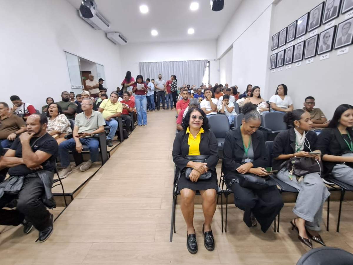 Audiência pública discute escala 6x1 na Câmara Municipal
