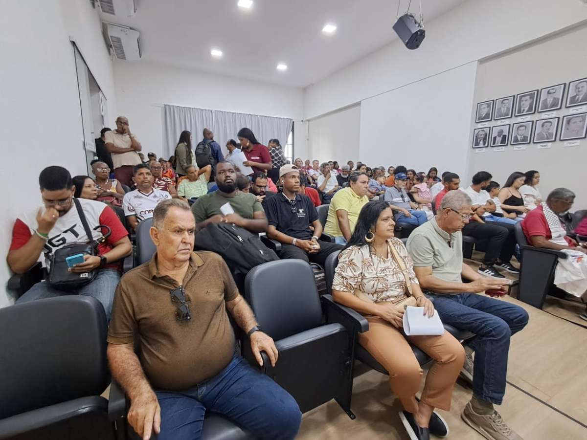 Audiência pública discute escala 6x1 na Câmara Municipal