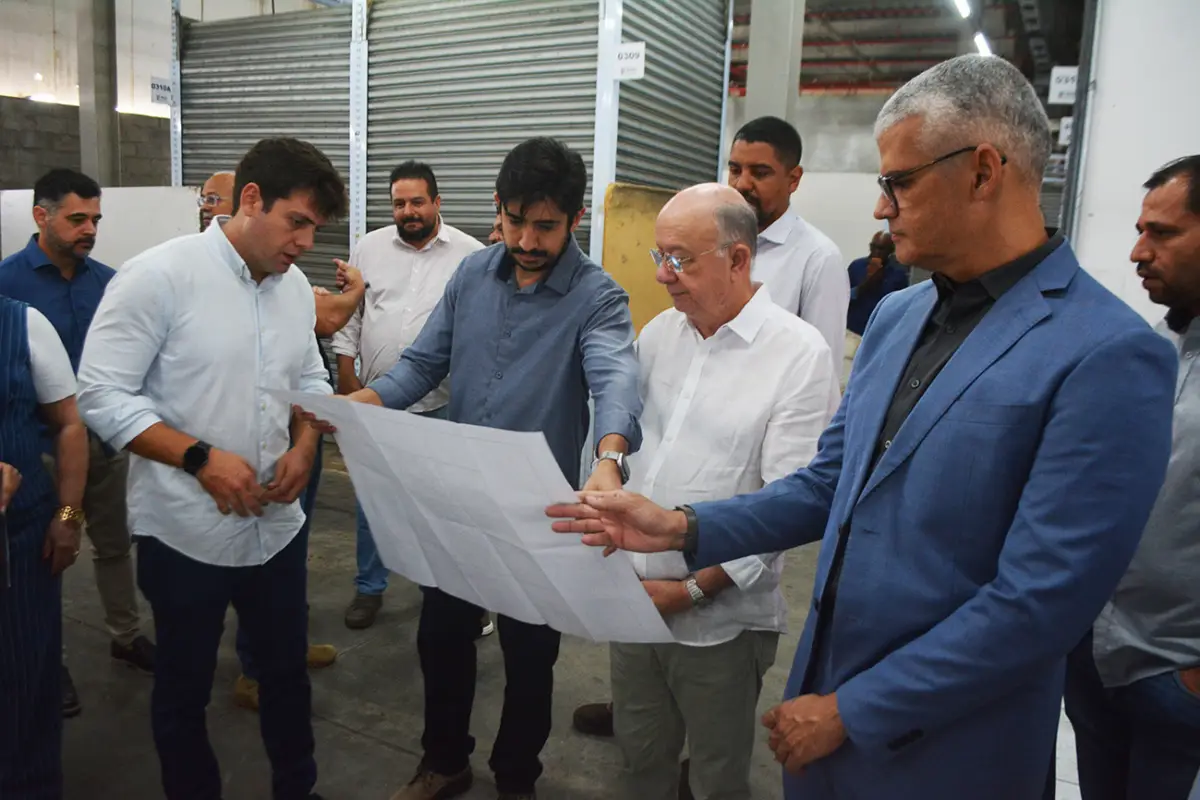 Prefeito autoriza construção da nova sede da Casa do Trabalhador no Shopping Popular