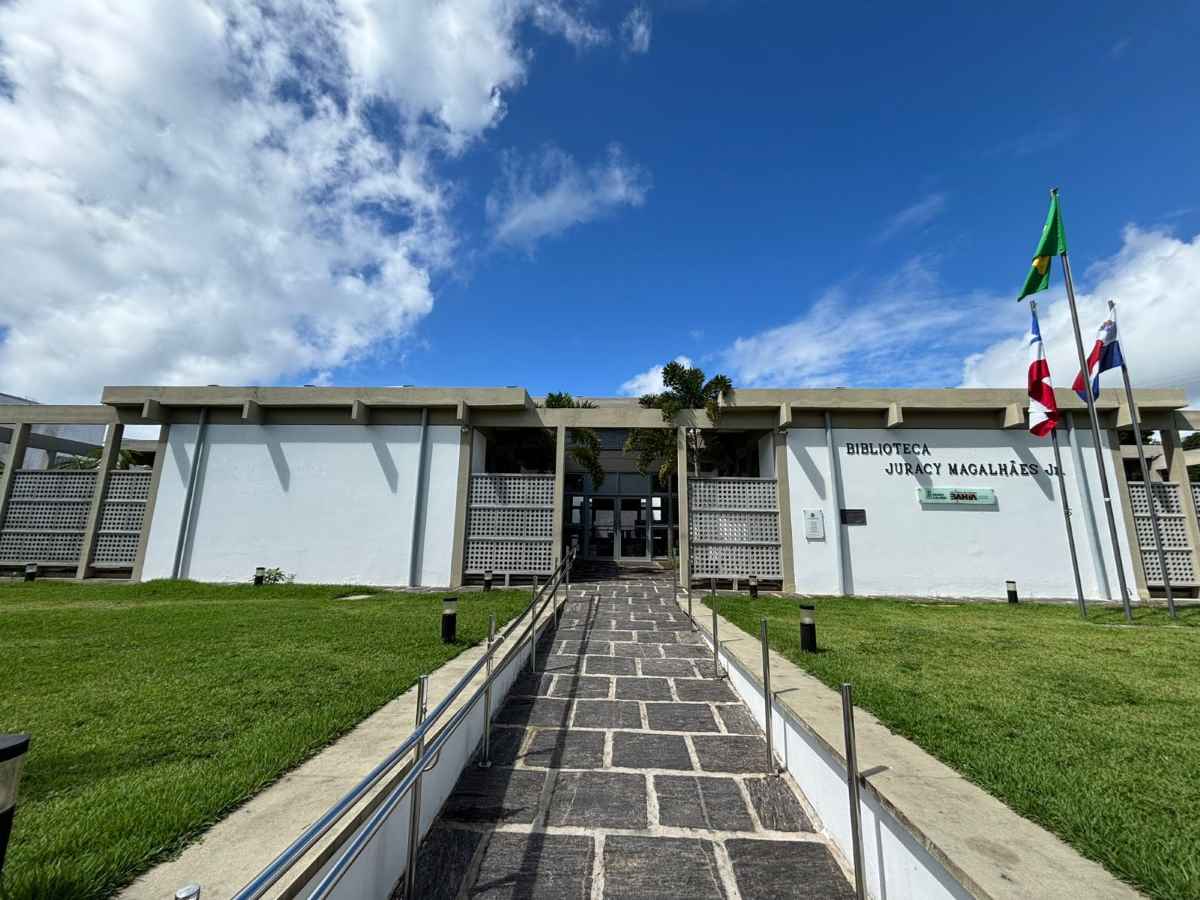 Biblioteca Juracy Magalhães Júnior