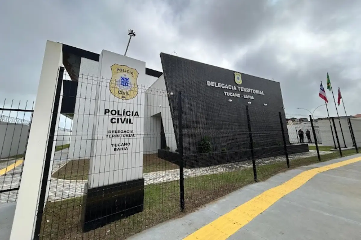 Suspeito de matar ex-jogador e tentar executar ex-companheira é preso