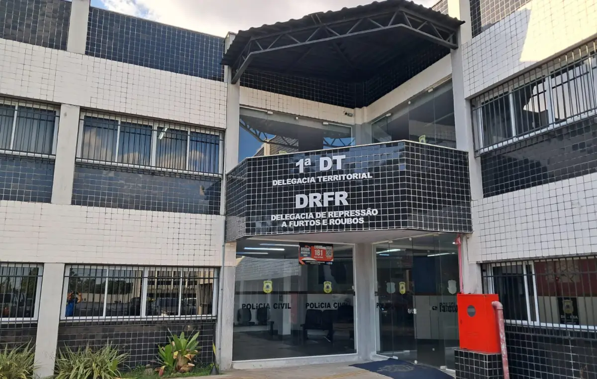 Delegacia de Homicídios investiga três assassinatos registrados nas últimas 24 horas em Feira de Santana; entre as vítimas está um idoso