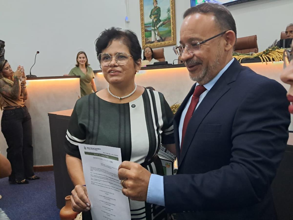 Deputada Elisângela Araújo
