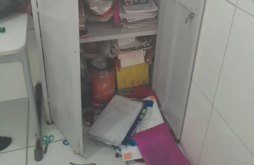 Escola municipal é invadida e vandalizada em Conceição do Jacuípe