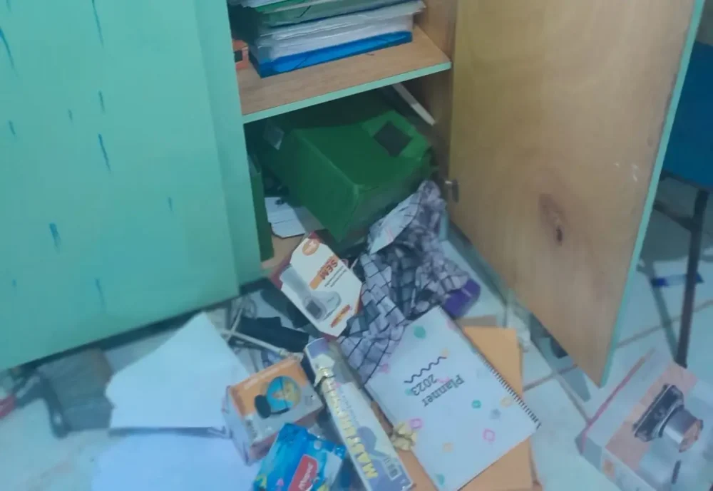 Escola municipal é invadida e vandalizada em Conceição do Jacuípe