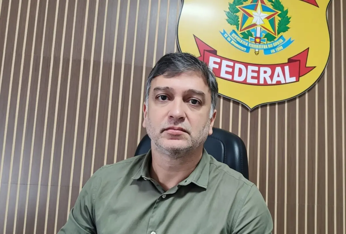 Fábrica desarticulada pela Polícia Federal produzia 200 mil cigarros por minuto, diz delegado