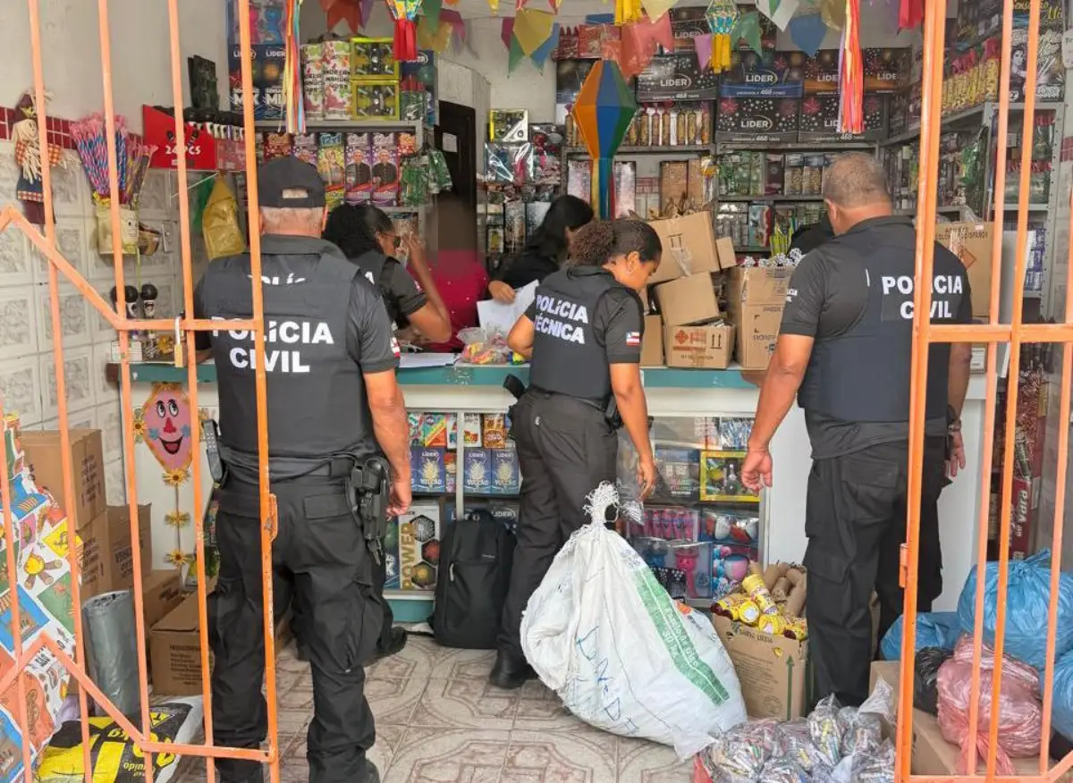 Operação apreende 72 mil fogos irregulares que seriam vendidos no São João na Bahia
