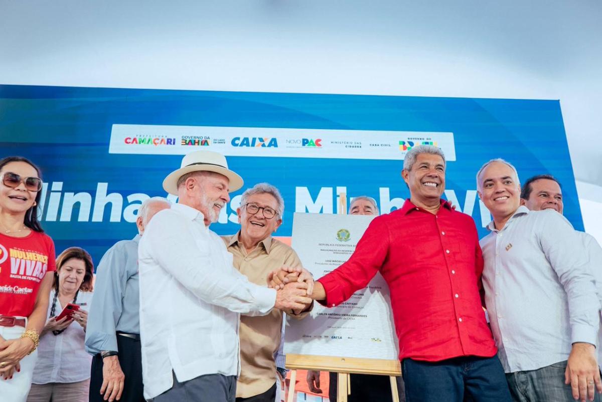 Lula participa de entrega de 384 moradias do Minha Casa, Minha Vida em Camaçari