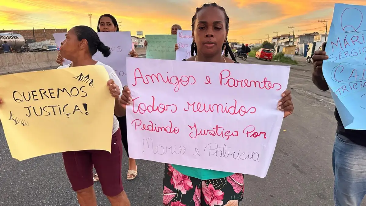 Família protesta após acidente com cavalo solto matar homem e deixar mulher em estado grave