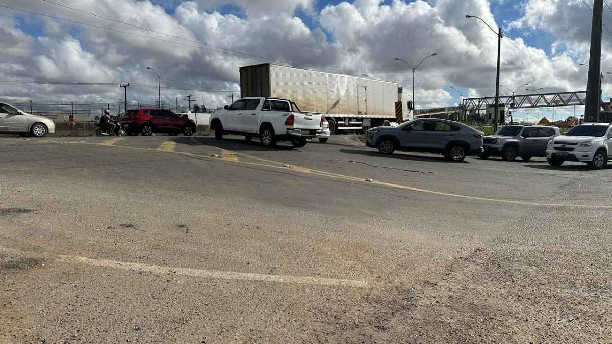 Pavimentação do acesso viário ao bairro Subaé