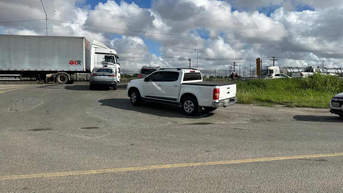 Pavimentação do acesso viário ao bairro Subaé