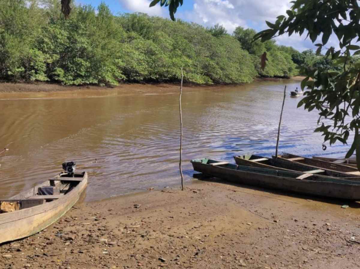 Homem desaparece após entrar no Rio Jequitinhonha para tomar banho