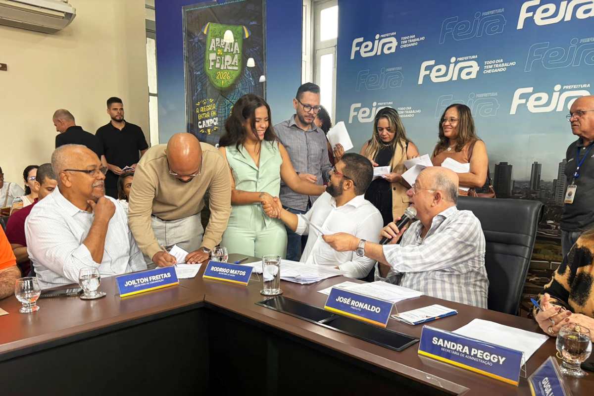 Prefeitura de Feira de Santana dá posse a 51 novos agentes de combate às endemias